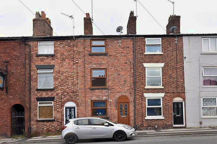 3 Bedroom Terraced House To Rent In Bond Street, Macclesfield, SK11
