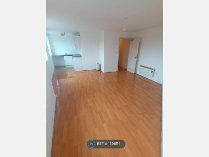 1 Bedroom Flat To Rent In Marton Court, Bloxwich, Walsall, WS3