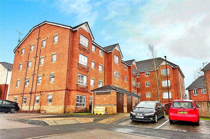 3 Bedroom Apartment For Sale In Ainsbrook Avenue, Manchester, Greater Manchester, M9