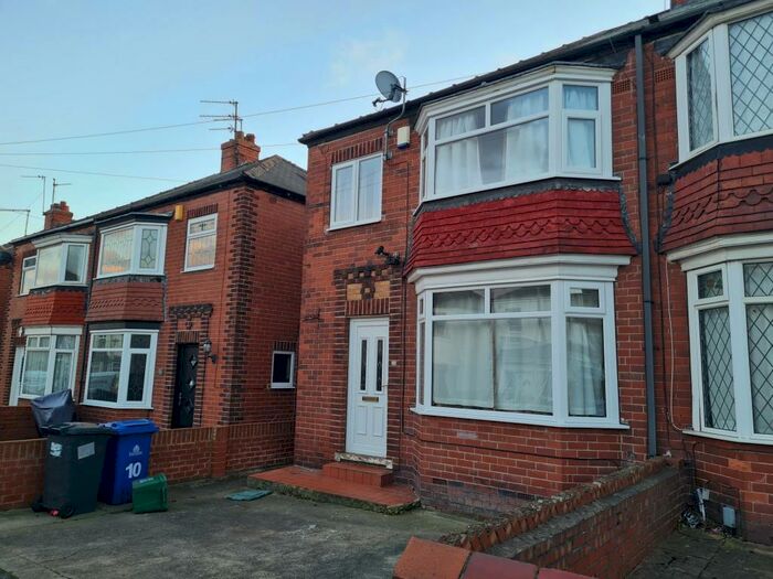 3 Bedroom House To Rent In Sheppard Road, Doncaster, DN4