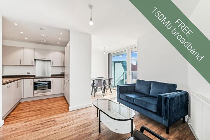 1 Bedroom Flat To Rent In Stylus Place, Hayes, UB3
