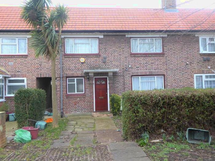 3 Bedroom Terraced House To Rent In Moulton Avenue, Hounslow, TW3