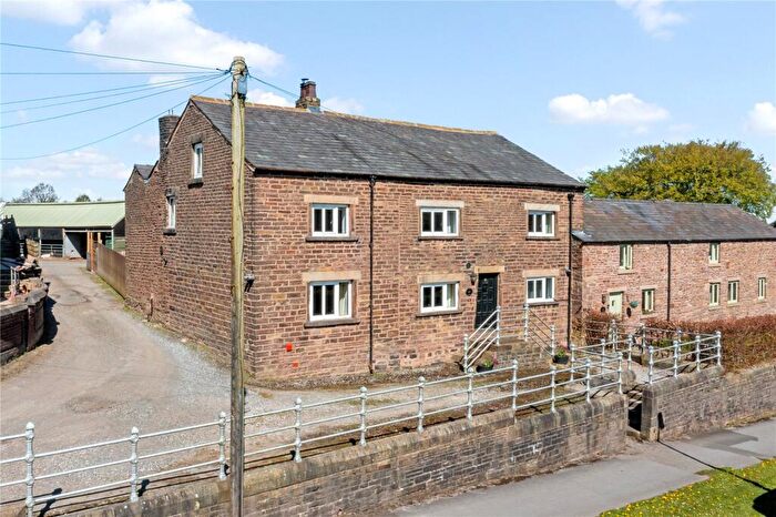 6 Bedroom Semi Detached House For Sale In Blackburn Road, Heapey, Chorley, Lancashire, PR6