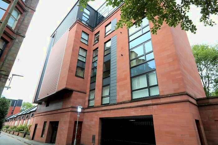 2 Bedroom Flat To Rent In Hayburn Lane, Glasgow, G12