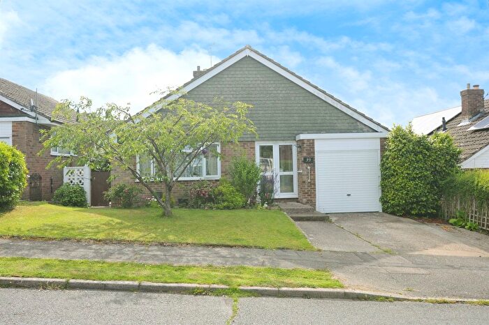 3 Bedroom Detached Bungalow For Sale In Austen Way, Hastings, TN35