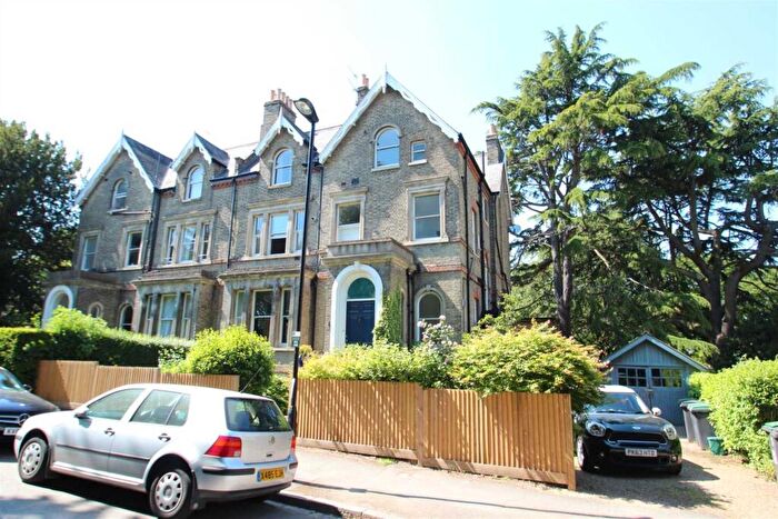 2 Bedroom Flat To Rent In Bishopswood Road, Highgate, N6
