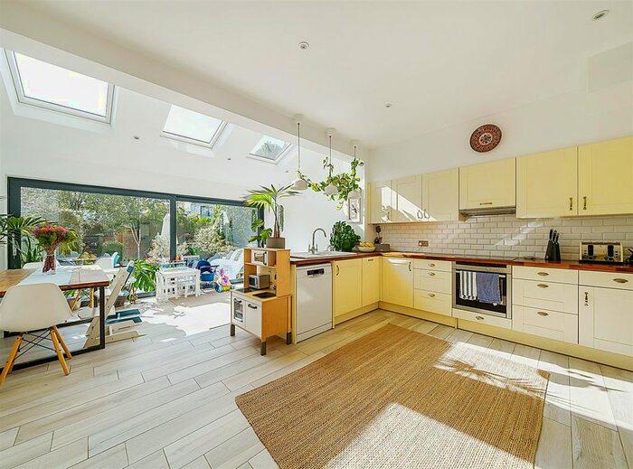 4 Bedroom Terraced House To Rent In Dewsbury Road, London, NW10