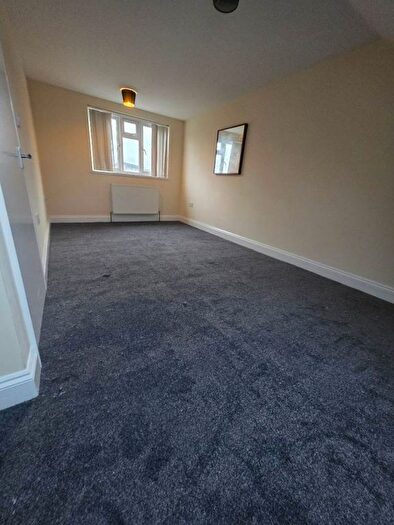 2 Bedroom Flat To Rent In Barrington Road, London, E12