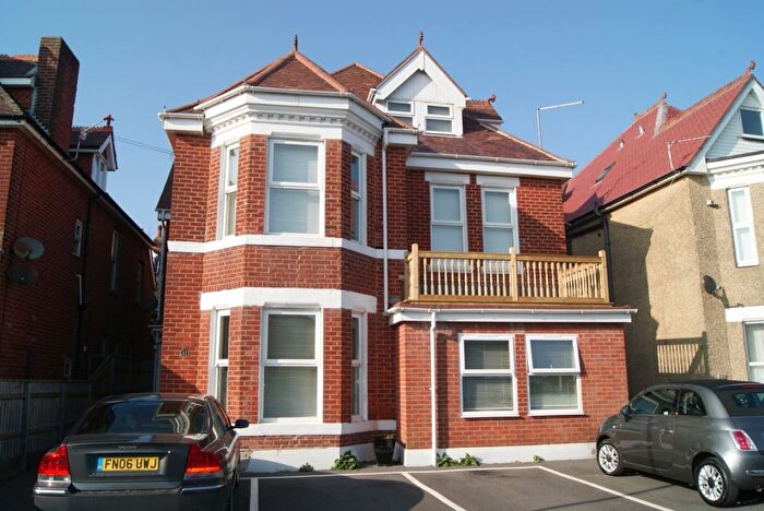 Studio To Rent In Cecil Road, Boscobe, Bournemouth, BH5