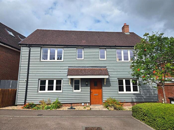 4 Bedroom Detached House For Sale In Chain Free Bed Detached House - Clements Close, Puckeridge, SG11