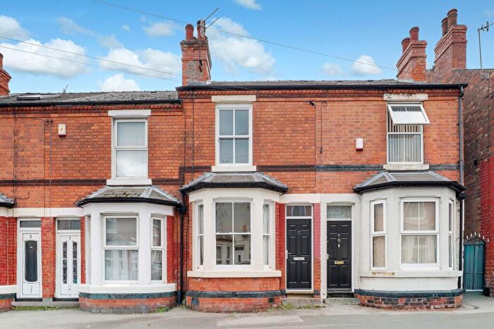 2 Bedroom Terraced House For Sale In Glentworth Road, Nottingham, NG7