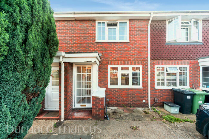 2 Bedroom House To Rent In Delaporte Close, Epsom, KT17
