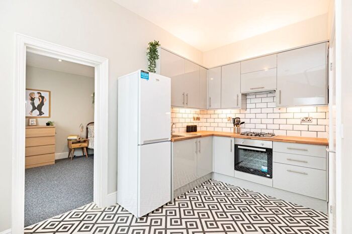 1 Bedroom Flat To Rent In Morris Road, Southampton, Hampshire, SO15