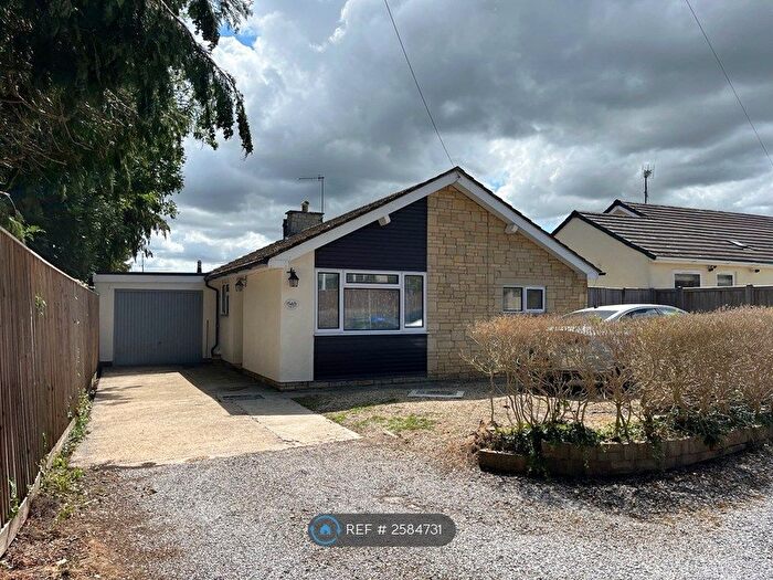 2 Bedroom Bungalow To Rent In Curzon Street, Calne, SN11
