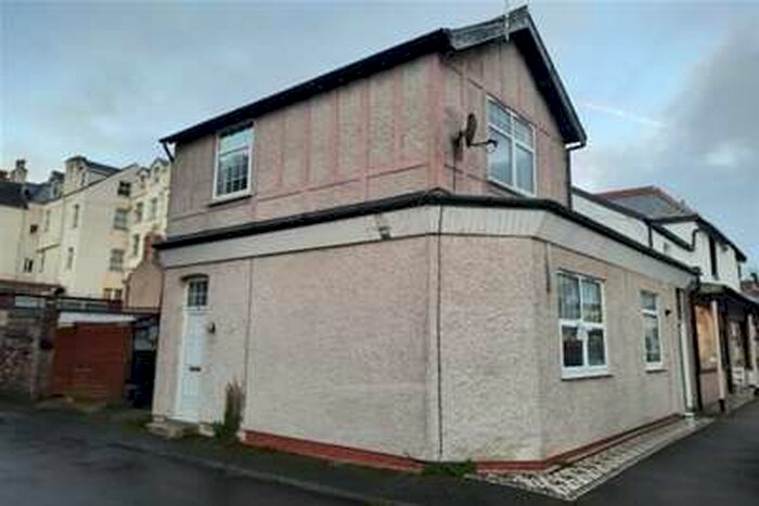 2 Bedroom Cottage To Rent In Victoria Street, Llandudno, LL30