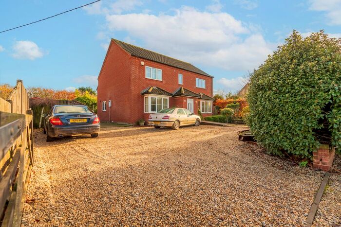 4 Bedroom Detached House For Sale In The Street, Bintree, Dereham, NR20