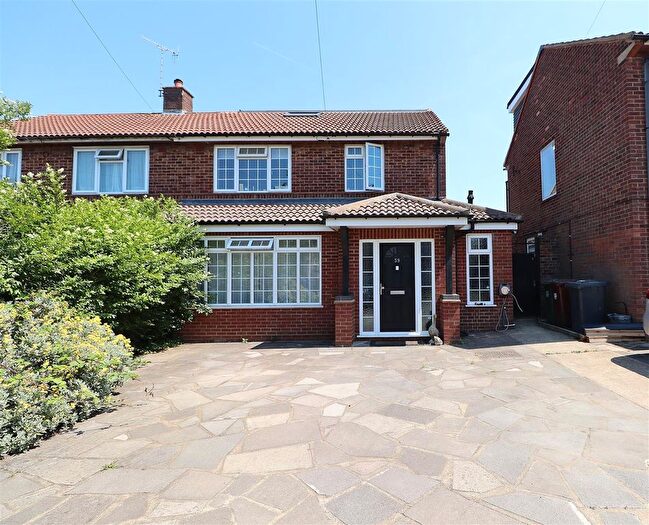 4 Bedroom Semi-Detached House For Sale In Thornbury Gardens, Borehamwood, WD6