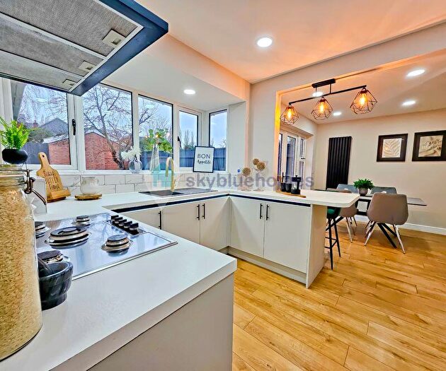 3 Bedroom Detached House To Rent In Henson Close, Leicester, LE4