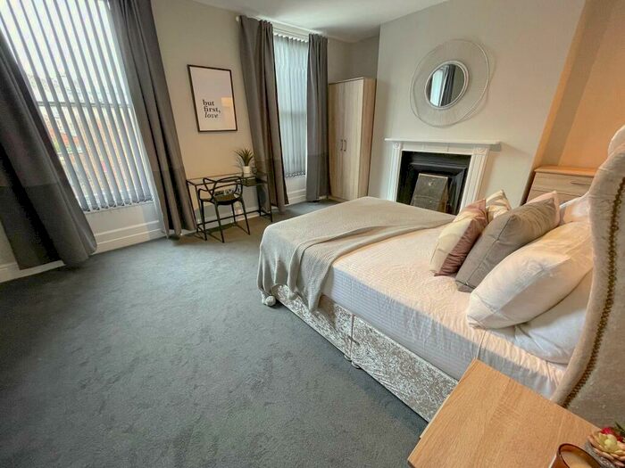 6 Bedroom Terraced House To Rent In Upper Parliament Street, L8