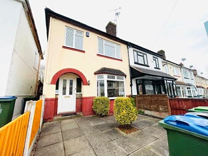 3 Bedroom House To Rent In Ida Road, West Bromwich, B70