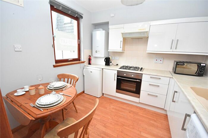 2 Bedroom Flat To Rent In Gairn Mews, City Centre, Aberdeen, Aberdeen, AB10