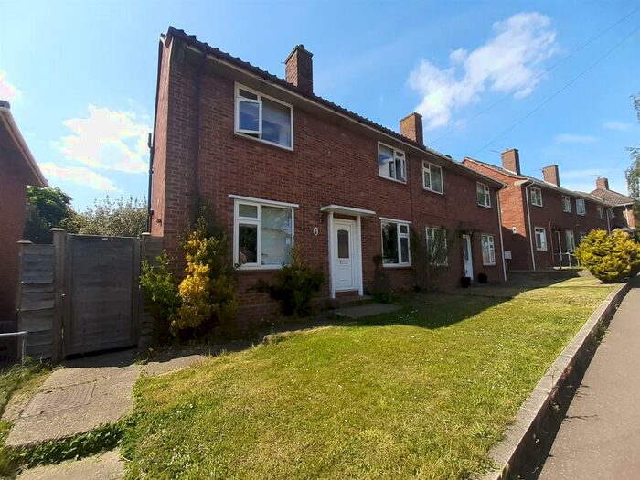 3 Bedroom Semi-Detached House For Sale In Coleburn Road, Norwich, NR1