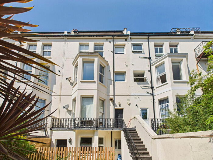 1 Bedroom Flat For Sale In St Aubyns, Hove, BN3