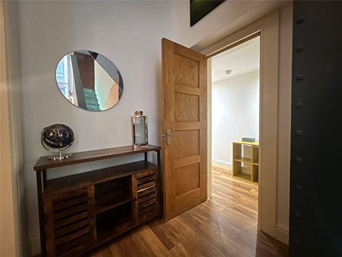2 Bedroom Flat For Sale In Lancaster House, Whitworth Street, Manchester, M1