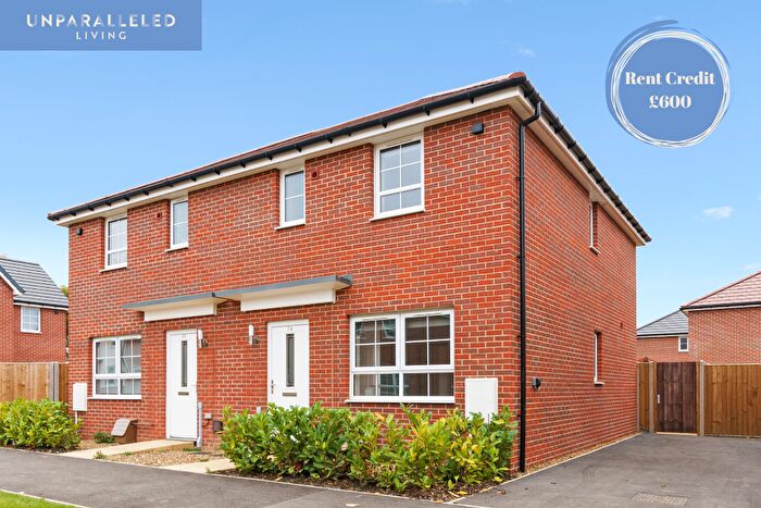 3 Bedroom Semi-Detached House To Rent In Banfather Way, Norwich, Norfolk, NR13