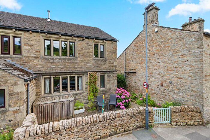 3 Bedroom Semi-Detached House For Sale In Skipton Road, Cononley, Keighley, North Yorkshire, BD20
