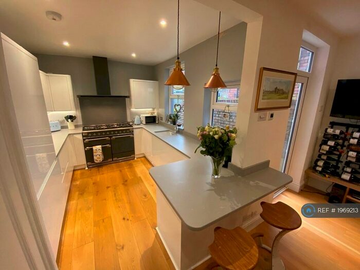 2 Bedroom Terraced House To Rent In Hall Street, Bristol, BS3