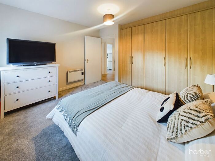 2 Bedroom Flat For Sale In Eversley Street, Tollcross, Glasgow, G32