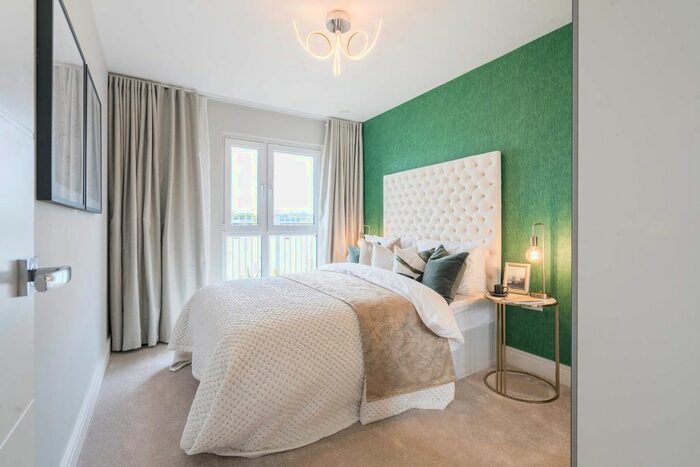 1 Bedroom Flat For Sale In Meridian Way, Southampton, SO14