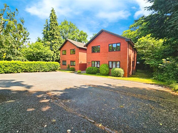1 Bedroom Apartment For Sale In Minley Grove, Minley Road, Fleet, GU51