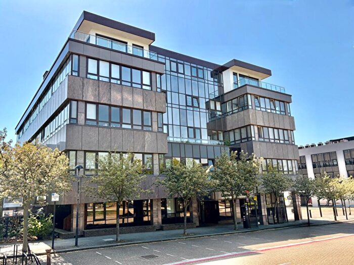 1 Bedroom Apartment For Sale In Silbury Boulevard, Milton Keynes, MK9