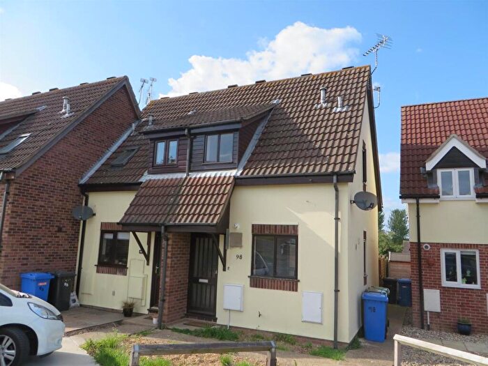 2 Bedroom End Of Terrace House To Rent In Halesworth, Suffolk, IP19