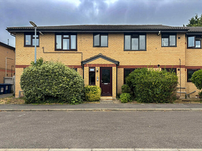 2 Bedroom Flat To Rent In Stanley Court, Cambridge, CB5