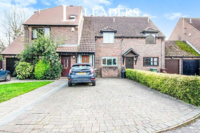3 Bedroom Terraced House To Rent In Oaks Close, Westergate, PO20