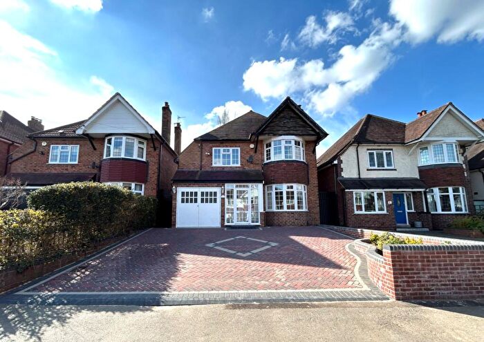 4 Bedroom Detached House To Rent In Ivy Road, Sutton Coldfield, West Midlands, B73