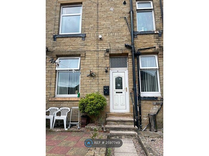 2 Bedroom Terraced House To Rent In Devon Street, Halifax, HX1