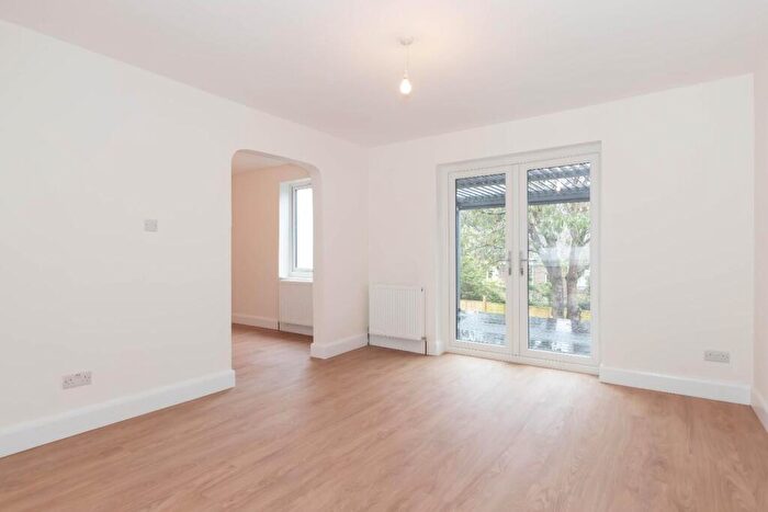 5 Bedroom House For Sale In Warren Way, Brighton, BN2