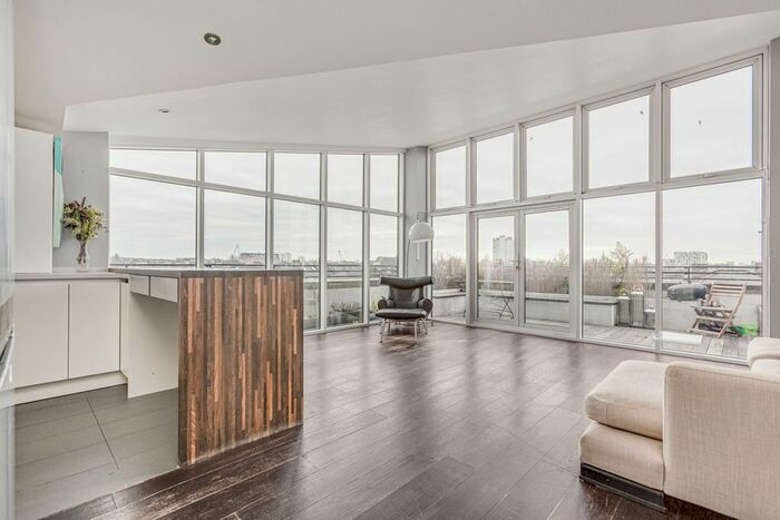 3 Bedroom Flat To Rent In Stafford Mansions, Ferndale Road, SW4