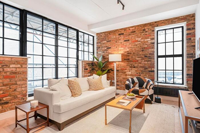 2 Bedroom Flat For Sale In Banner Street, St Lukes, EC1Y