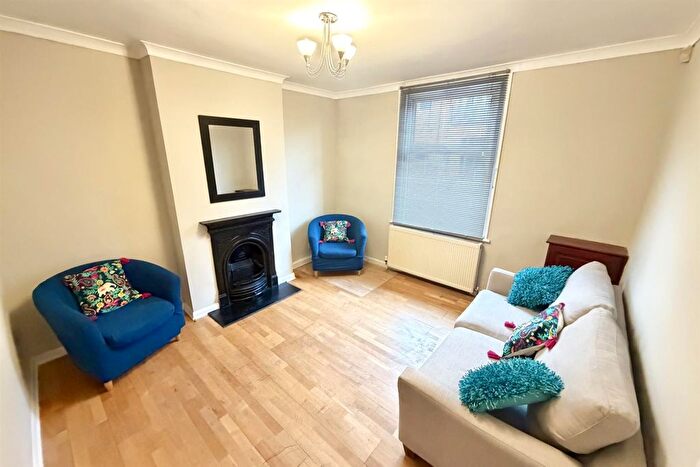 3 Bedroom Property To Rent In New Road, Uxbridge, UB8