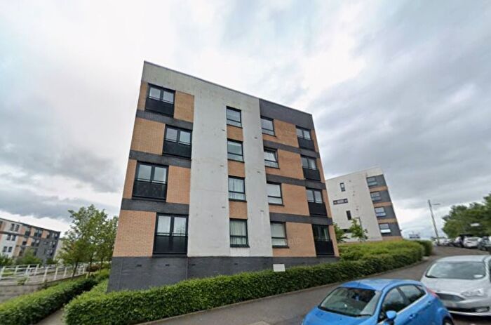 2 Bedroom Flat To Rent In Firpark Close, Dennistoun, Glasgow, G31