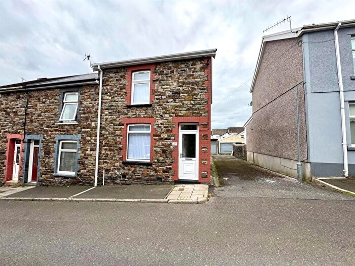 3 Bedroom End Of Terrace House To Rent In Council Street, Merthyr Tydfil, CF47
