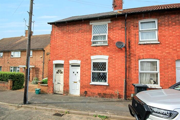 2 Bedroom Terraced House For Sale In Roberts Street, Rushden, NN10