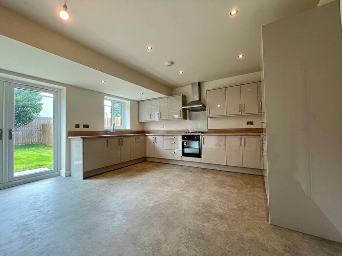 4 Bedroom Property To Rent In Sackville Street, Ravensthorpe, Dewsbury, WF13