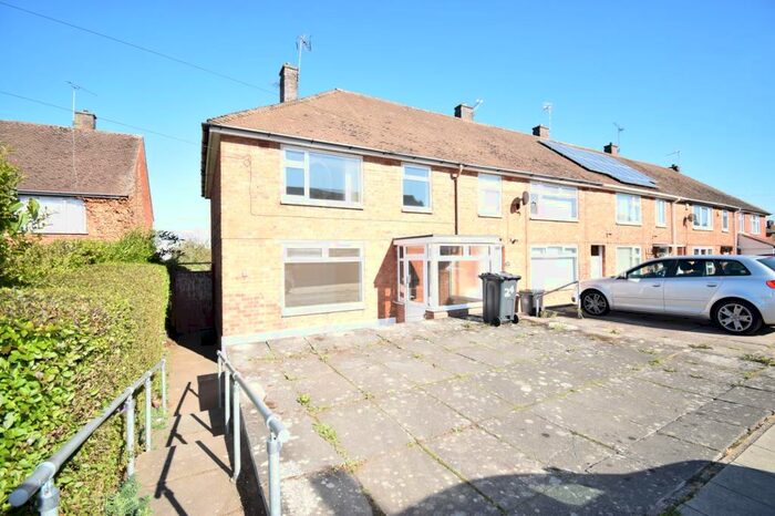 3 Bedroom End Of Terrace House To Rent In Amyson Road, Thurnby Lodge, Leicester, LE5