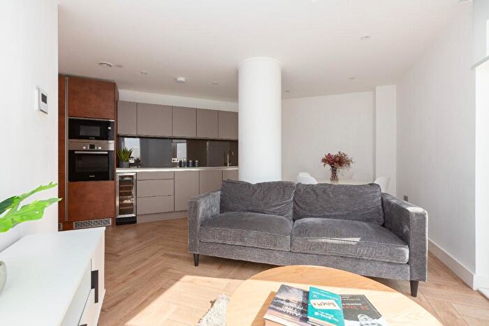 1 Bedroom Flat To Rent In Anaconda Cut, Greengate, M3